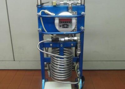 Števec delcev Pretok: 0,7 l/min pri 25 bar
